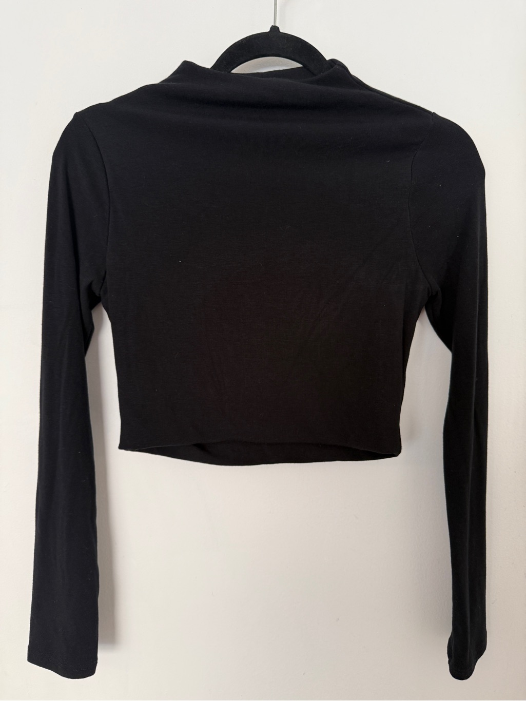 Better Be Black Long-Sleeve Cropped Top